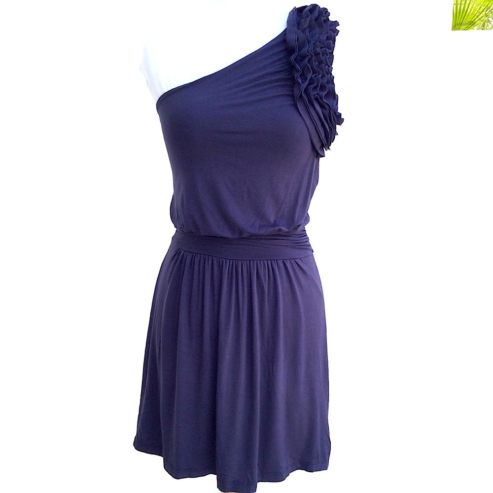 Casual Couture by Green Envelope Dress